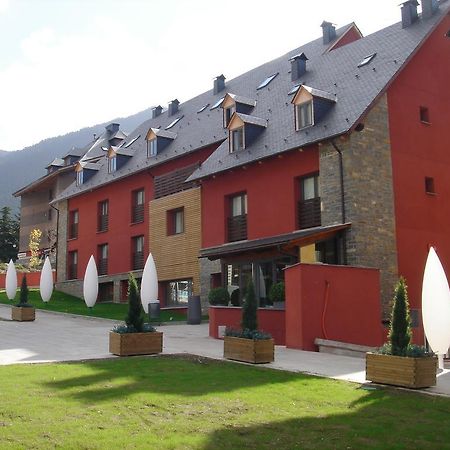 Nubahotel Vielha Exteriör bild