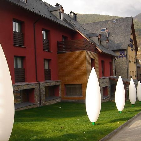 Nubahotel Vielha Exteriör bild