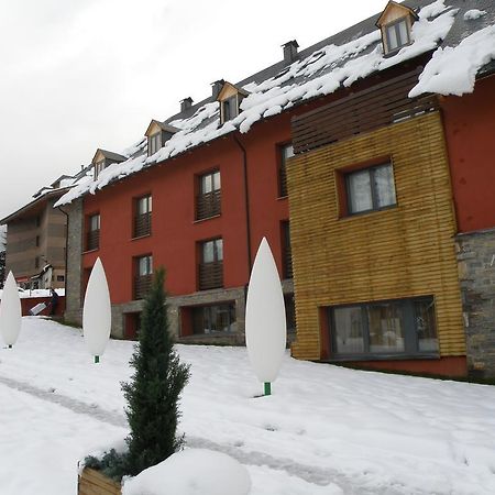 Nubahotel Vielha Exteriör bild