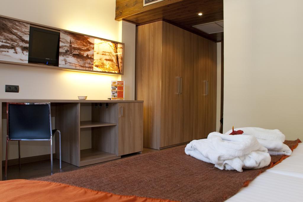 Nubahotel Vielha Rum bild