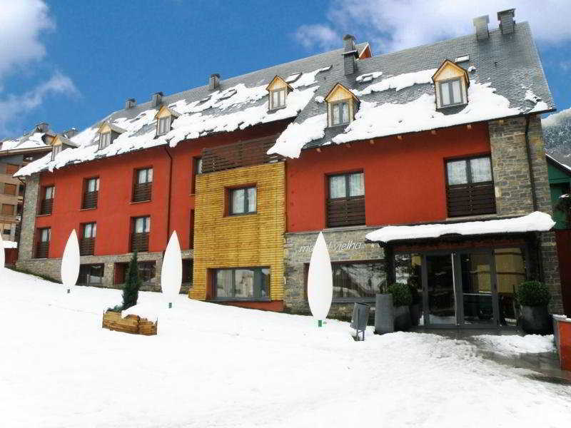 Nubahotel Vielha Exteriör bild